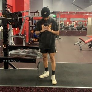 Meet your Posher, Edgar